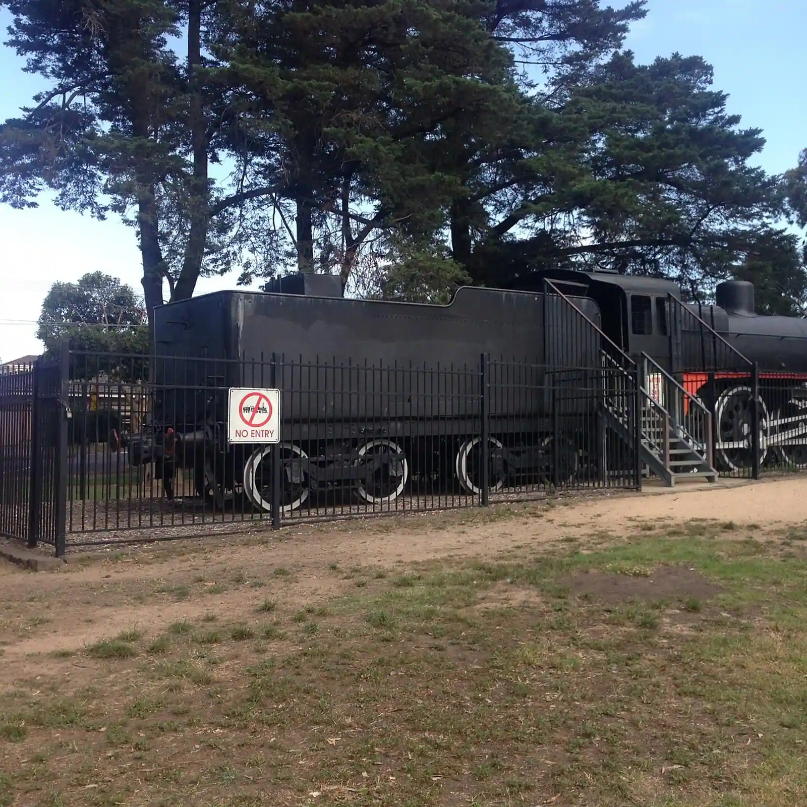 Steam locomotive on display at Edwardes Lake Park, Reservoir